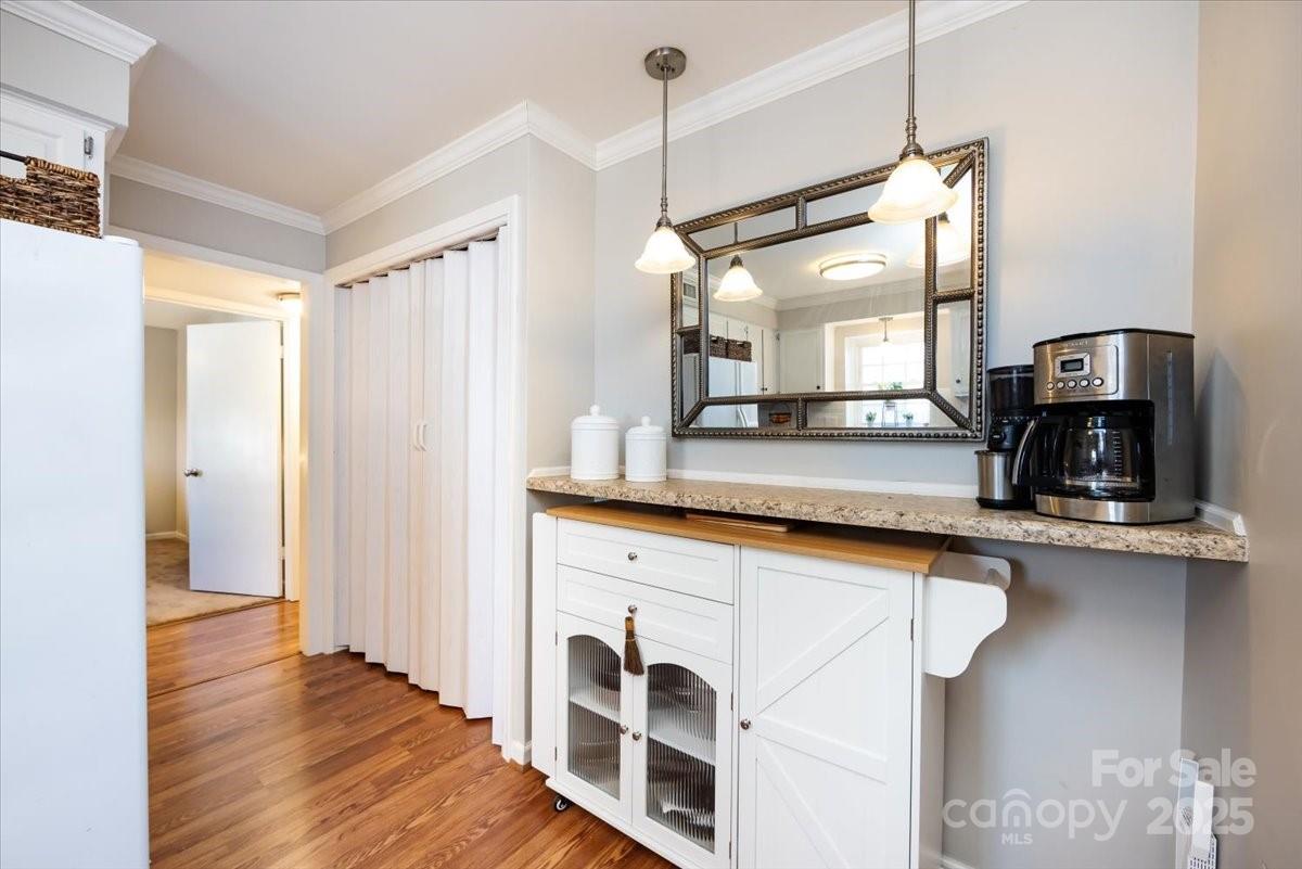 1708 Roxborough Road Unit: H