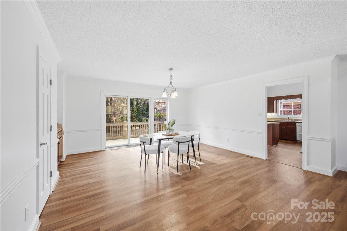 3509 Chapel View Court