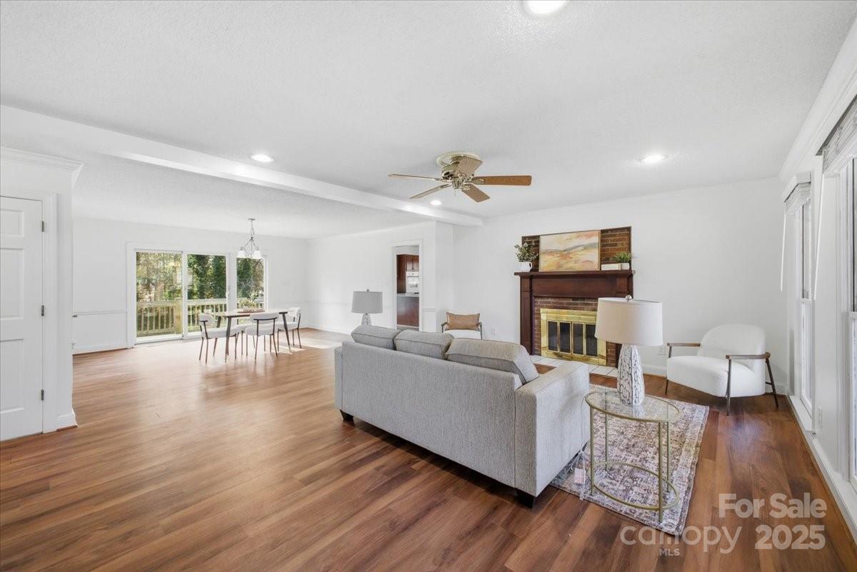 3509 Chapel View Court