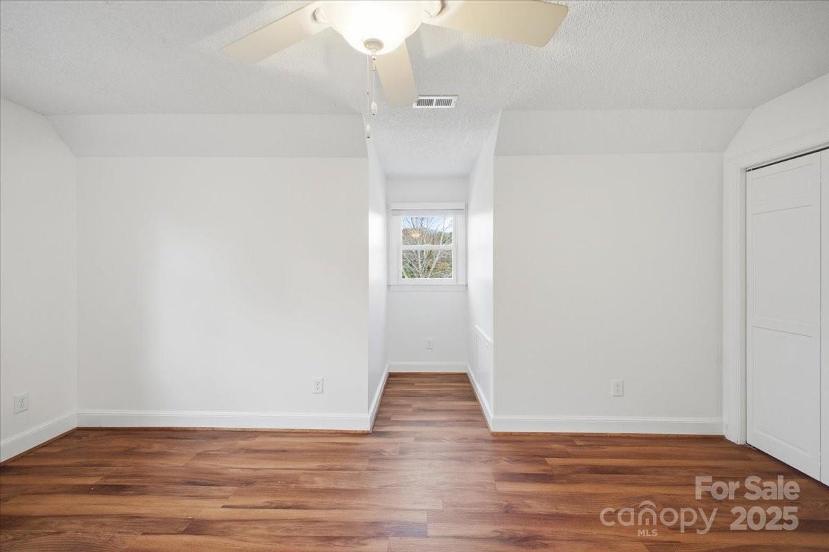 3509 Chapel View Court