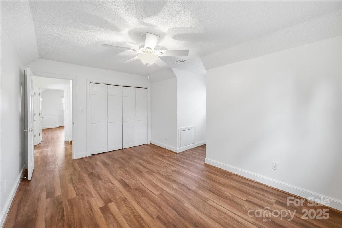 3509 Chapel View Court