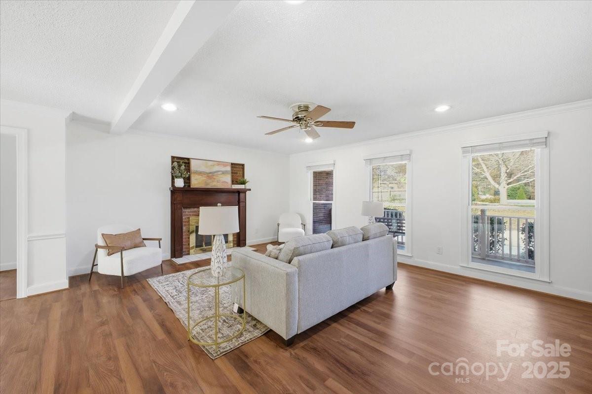 3509 Chapel View Court