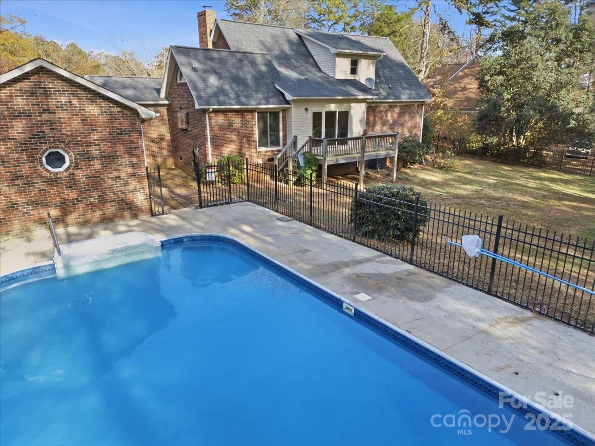 3509 Chapel View Court