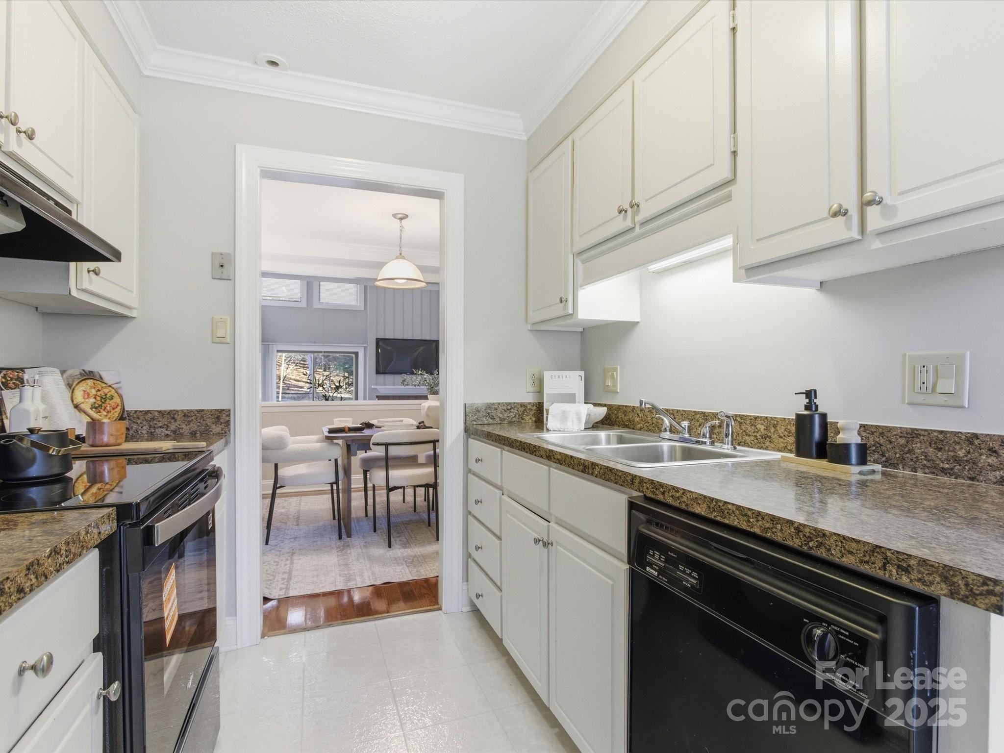 7925 Charter Oak Lane