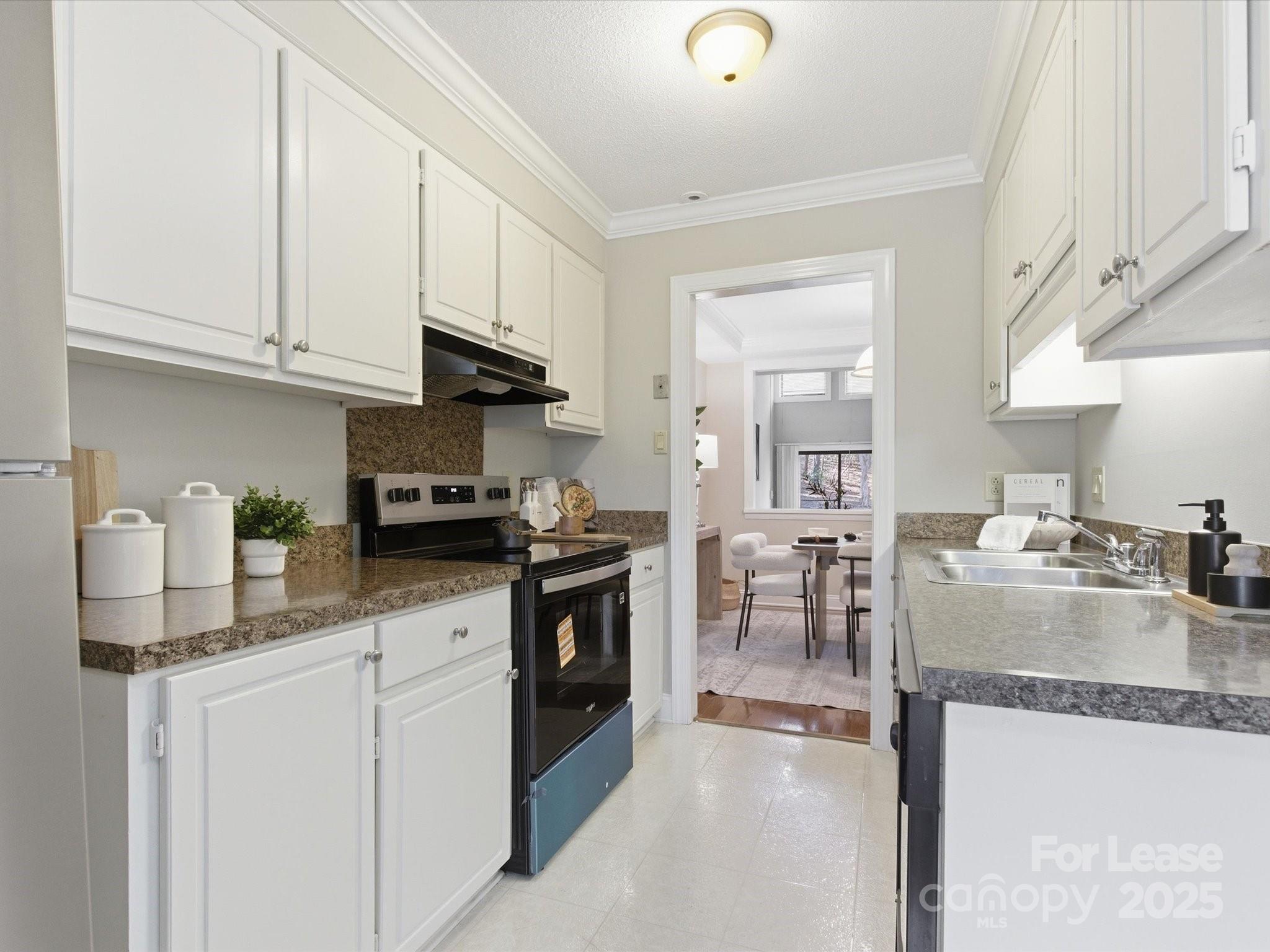 7925 Charter Oak Lane