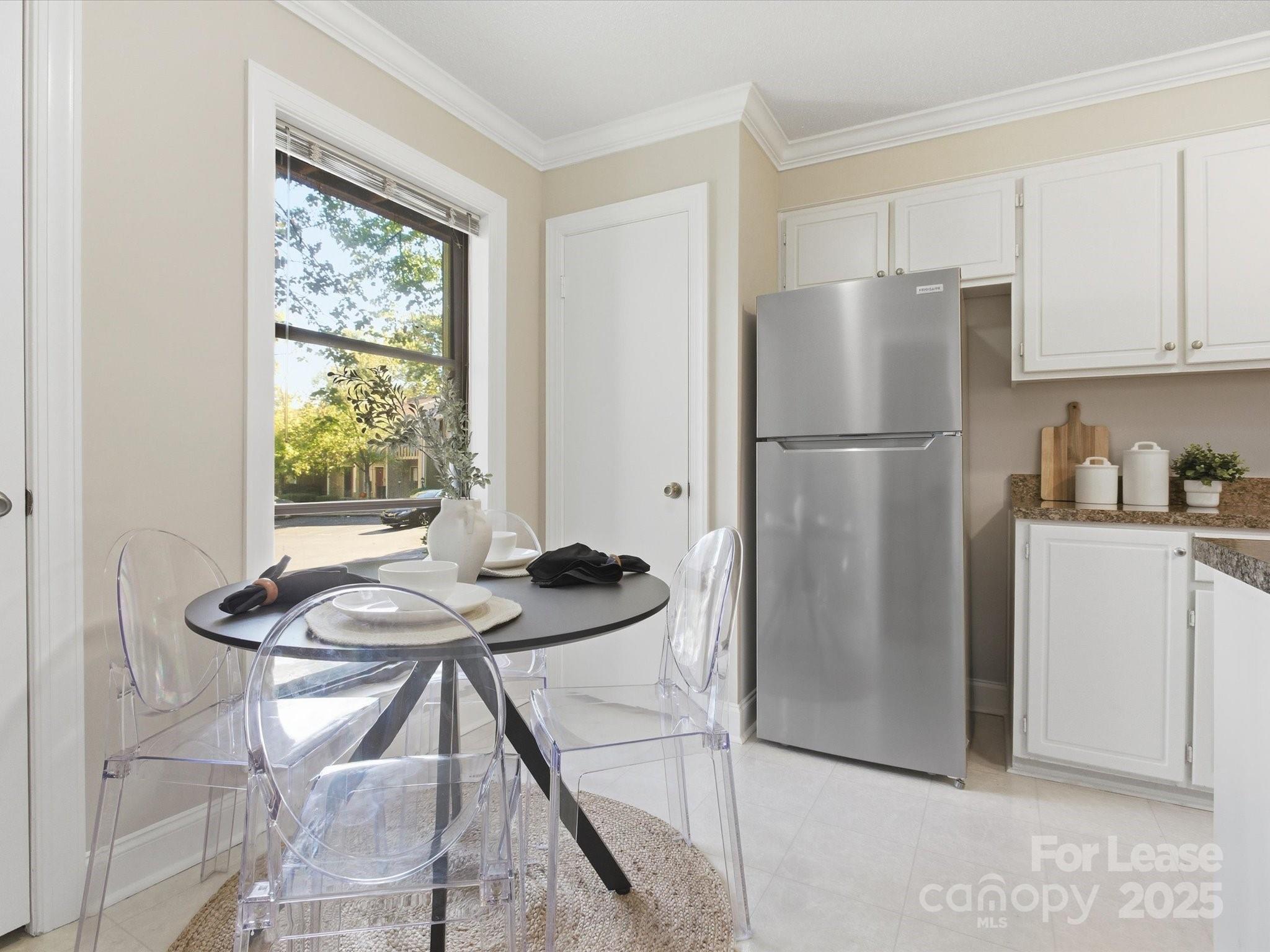 7925 Charter Oak Lane