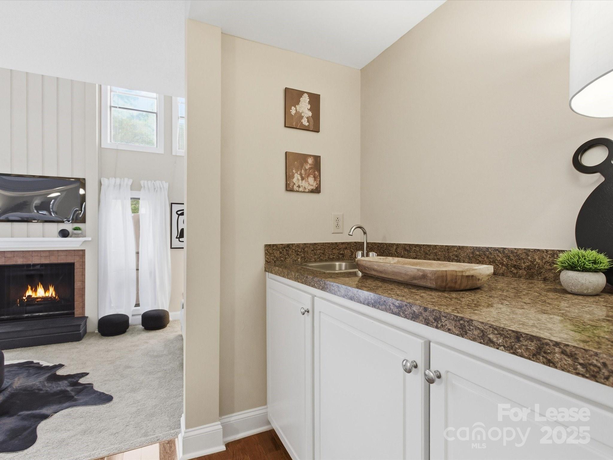 7925 Charter Oak Lane