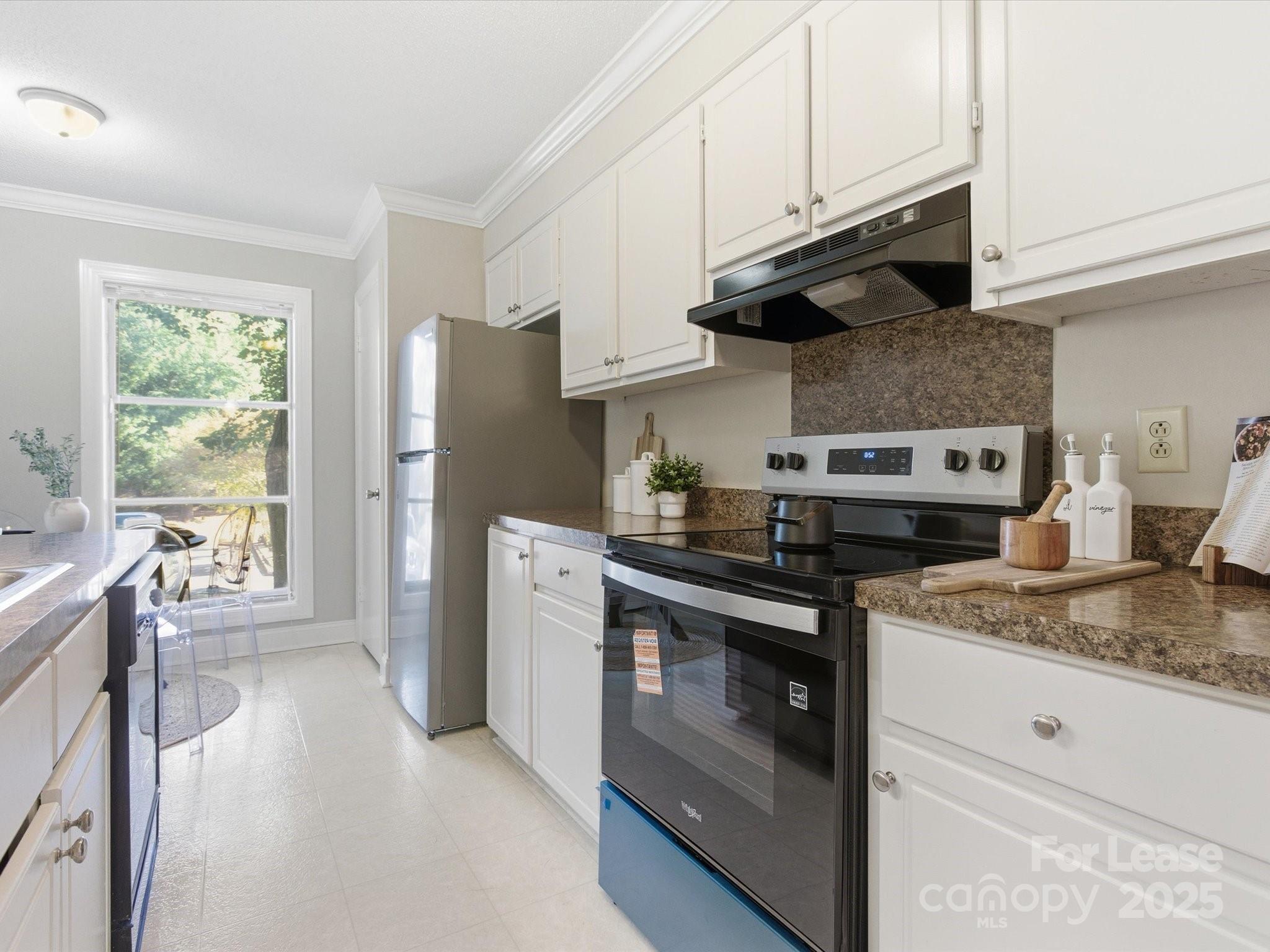 7925 Charter Oak Lane