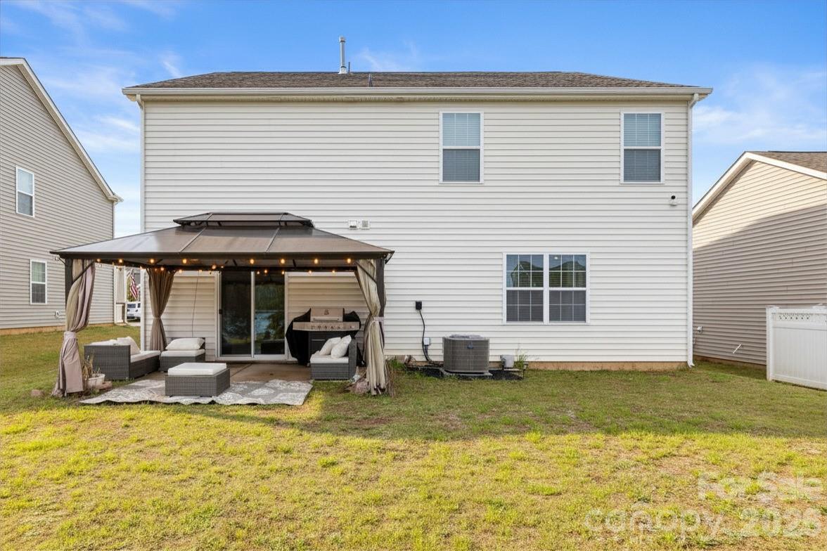 9142 Mackinaw Drive
