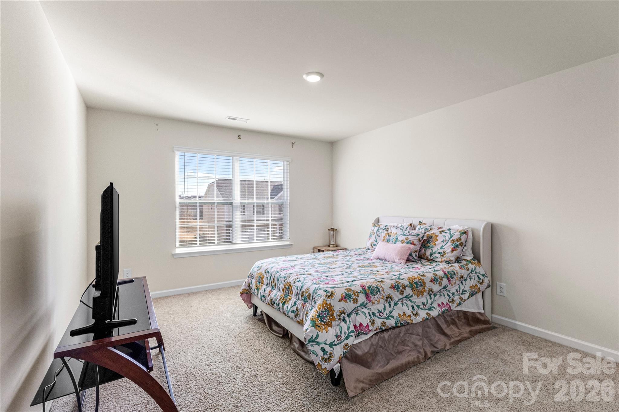 9142 Mackinaw Drive