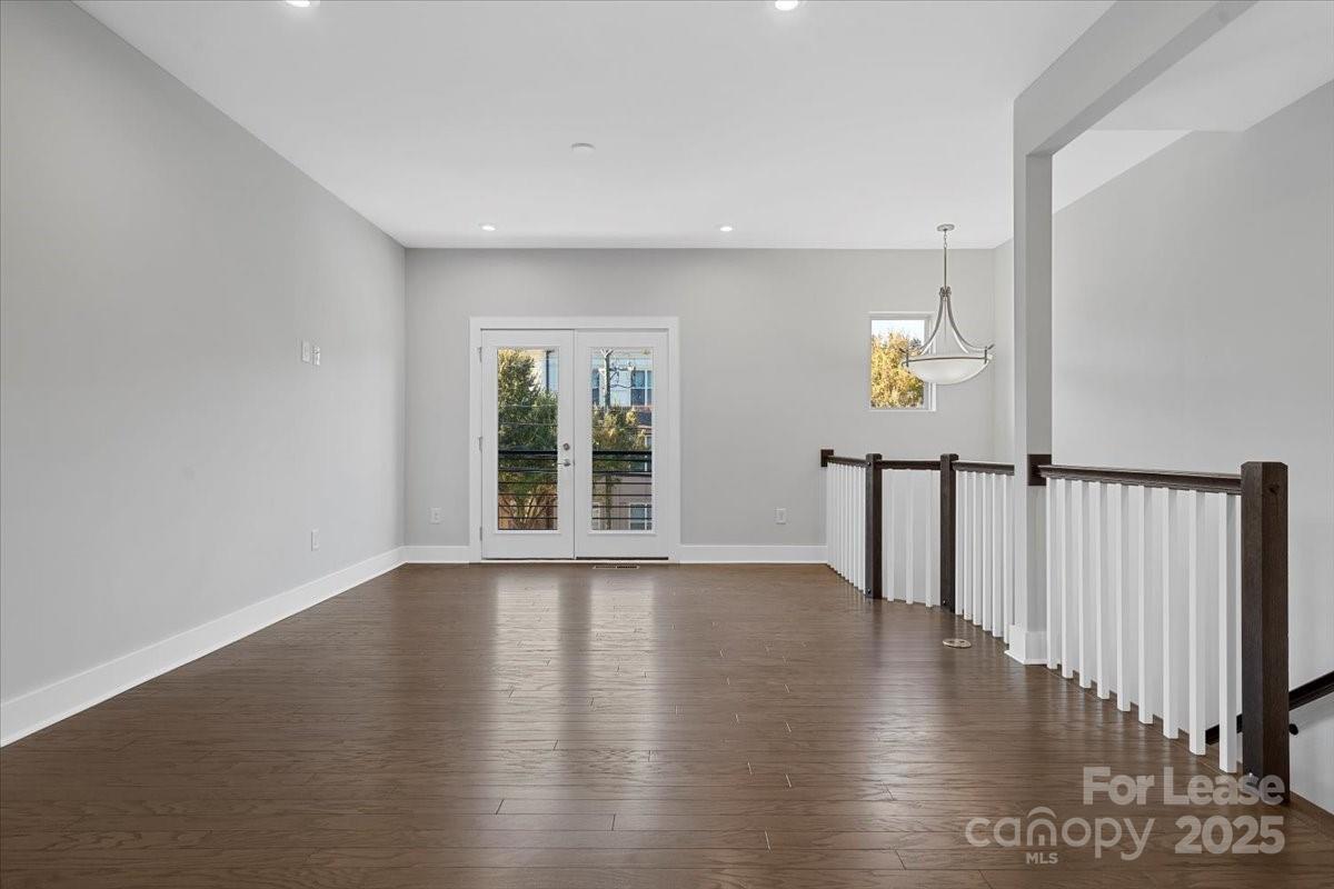 12147 Brooklyn Avenue