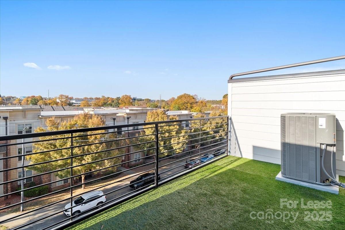 12147 Brooklyn Avenue