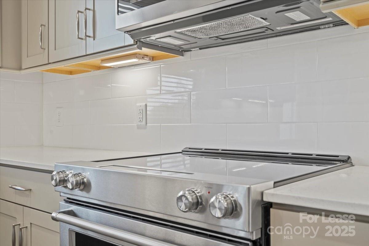 12147 Brooklyn Avenue