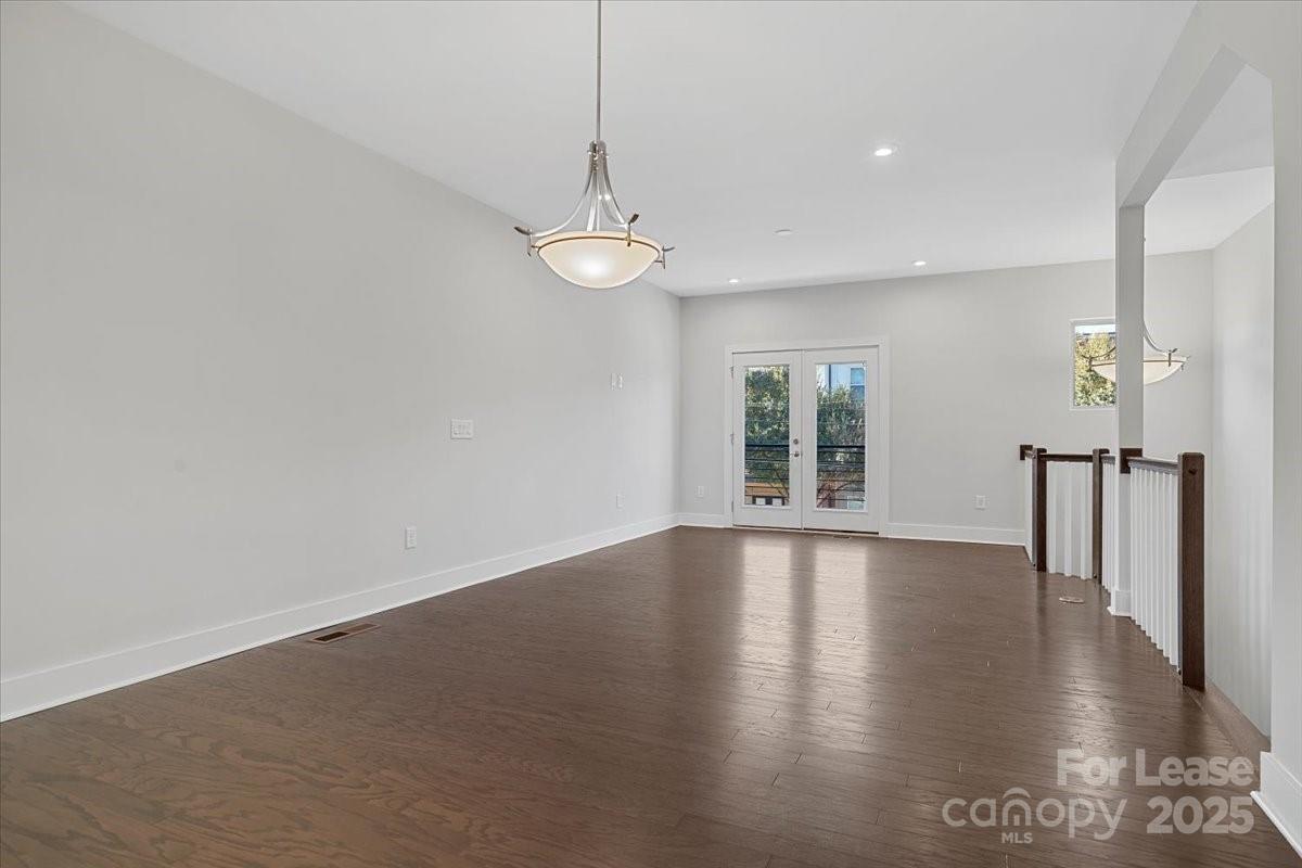 12147 Brooklyn Avenue