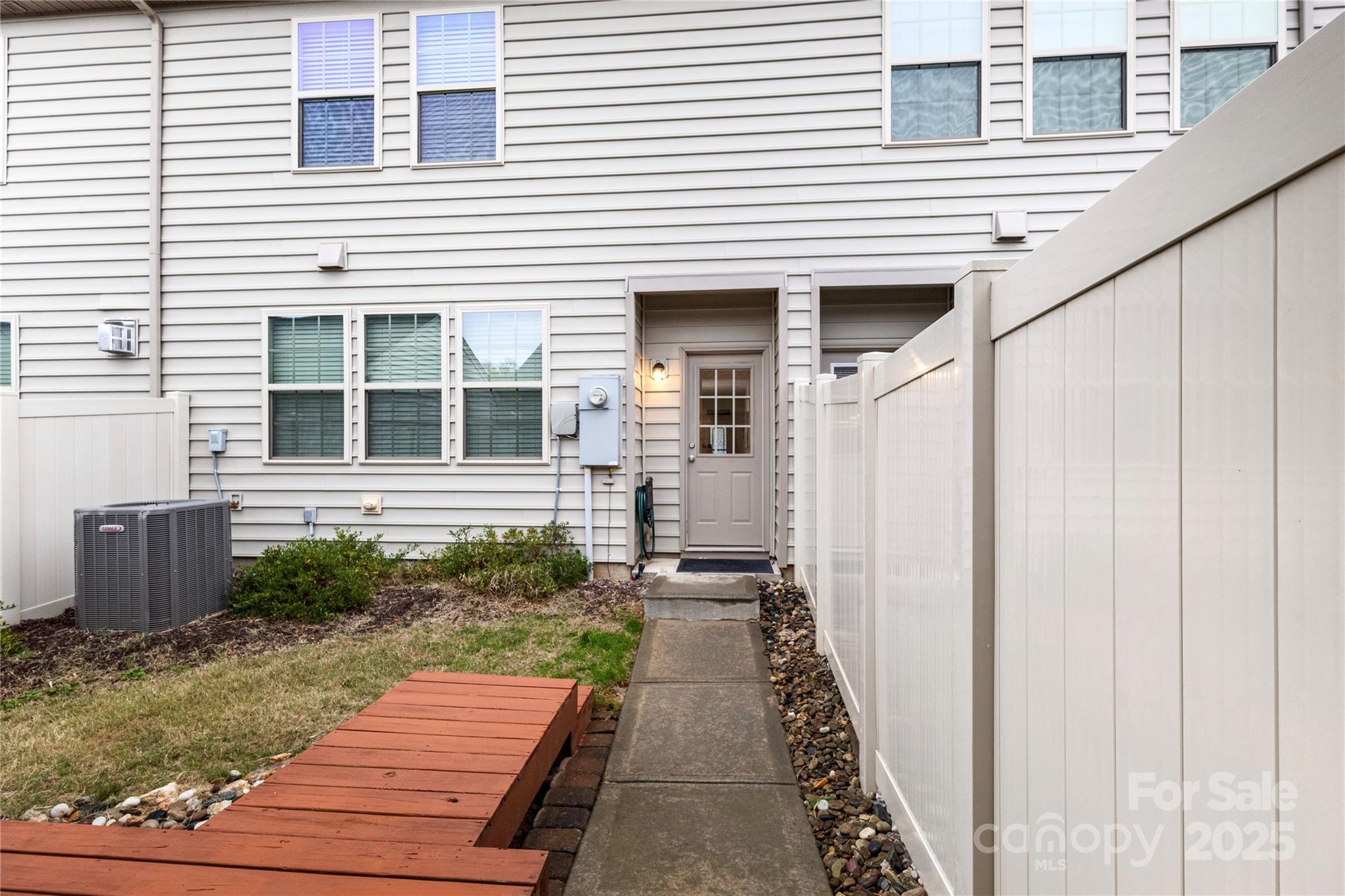 2617 Winter Thistle Way