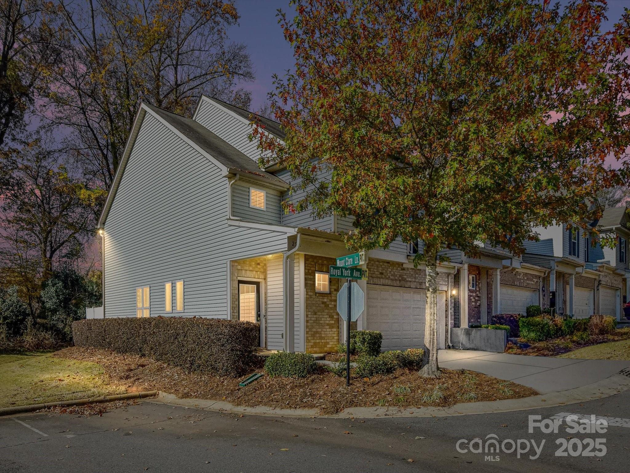 2568 Royal York Avenue