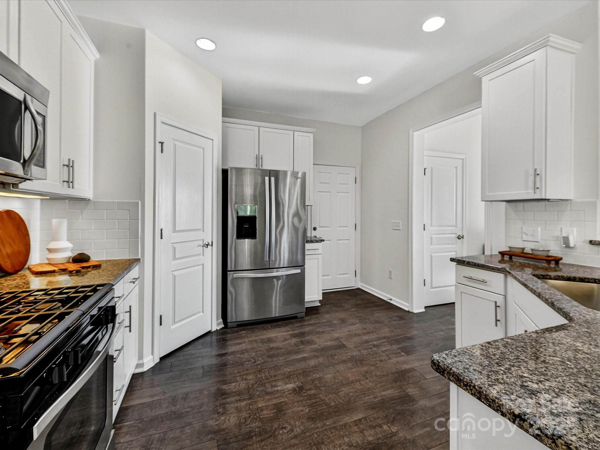 2568 Royal York Avenue