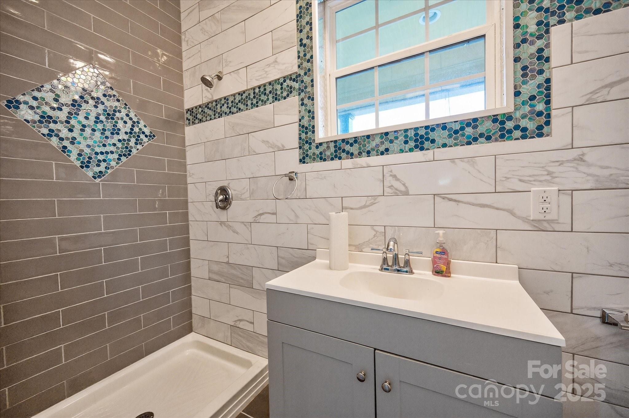 2221 Waxhaw Marvin Road