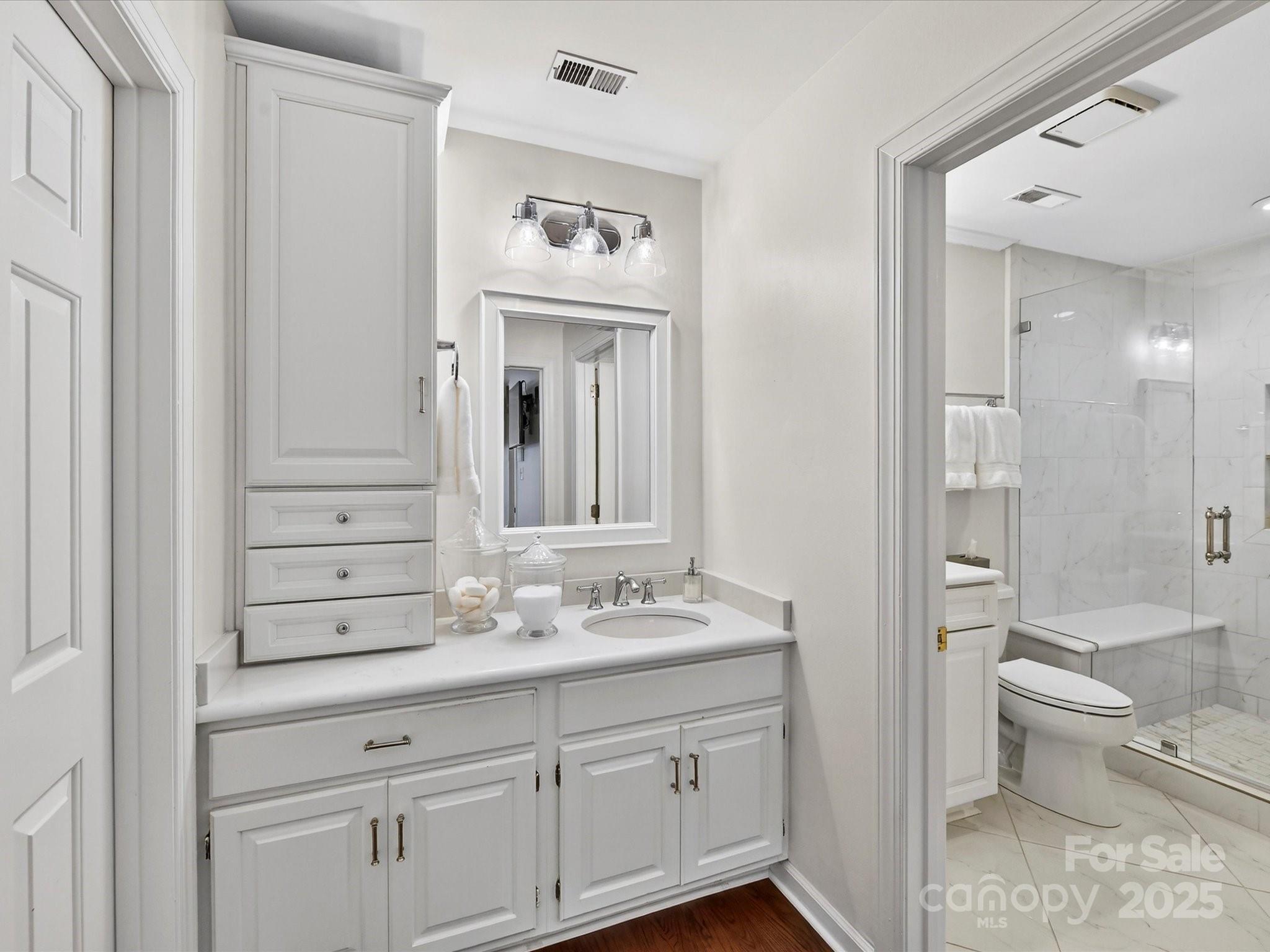 2813 Sharon View Road