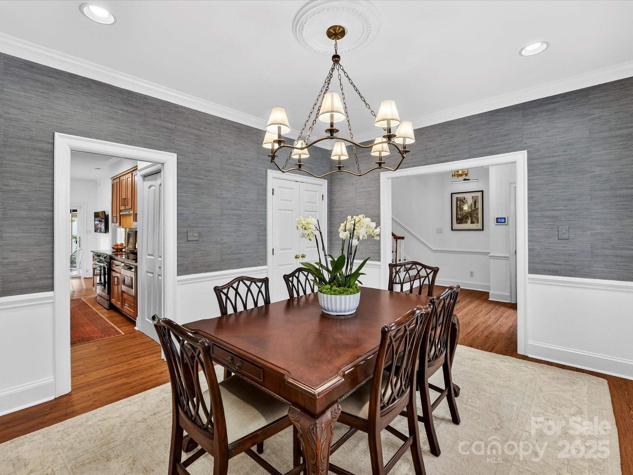 2813 Sharon View Road