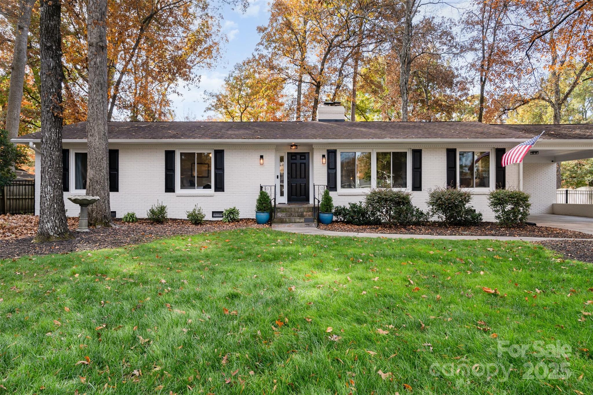 1018 Shady Bluff Drive