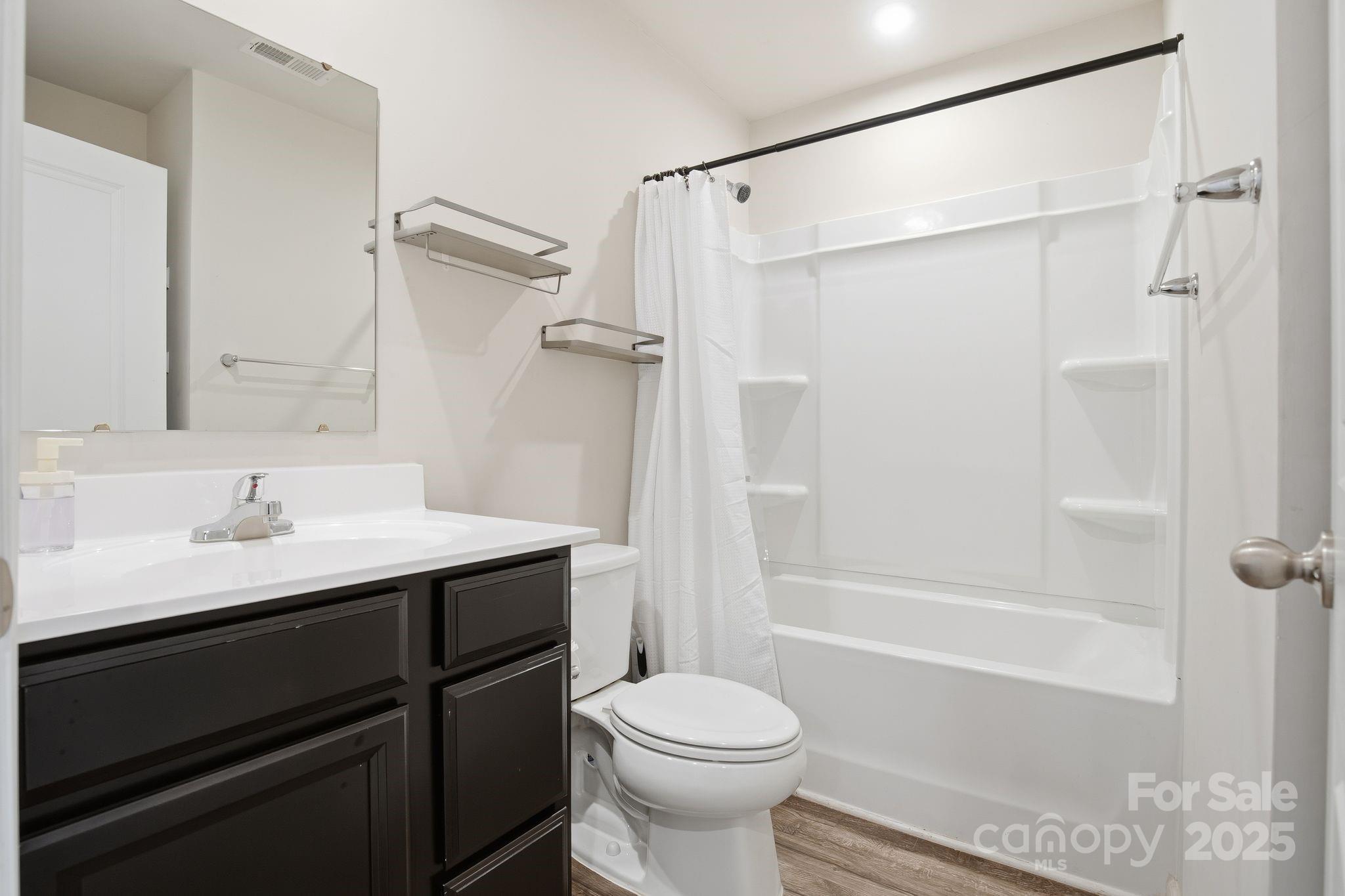 6101 Cutwater Circle