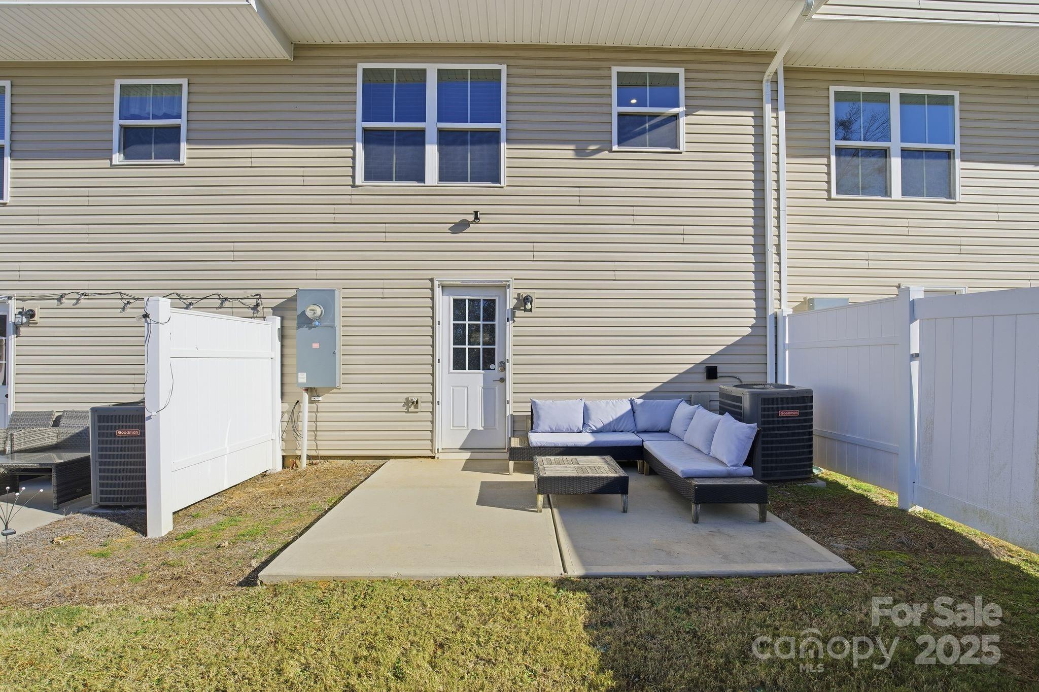 6101 Cutwater Circle