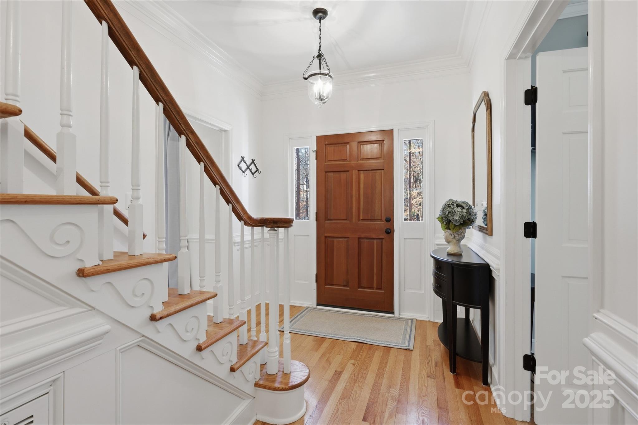 2123 Wedgewood Drive