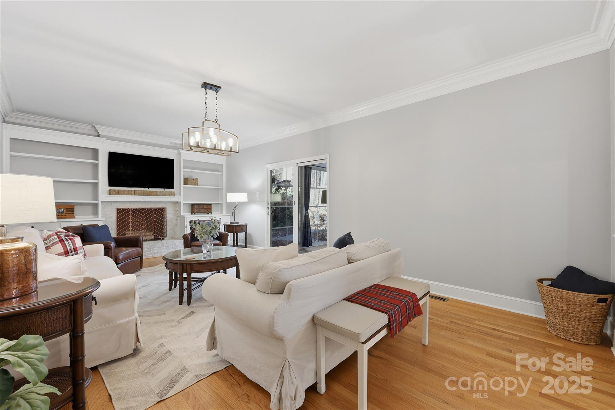 2123 Wedgewood Drive