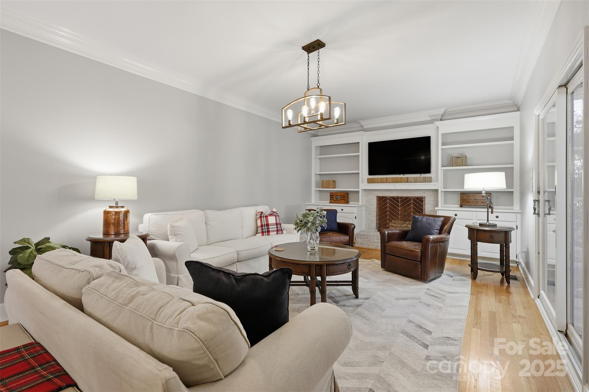 2123 Wedgewood Drive