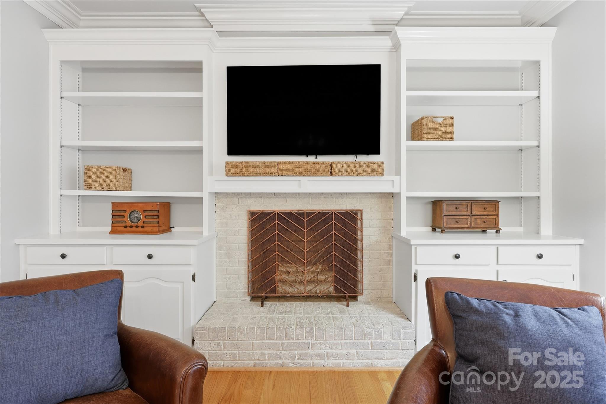 2123 Wedgewood Drive