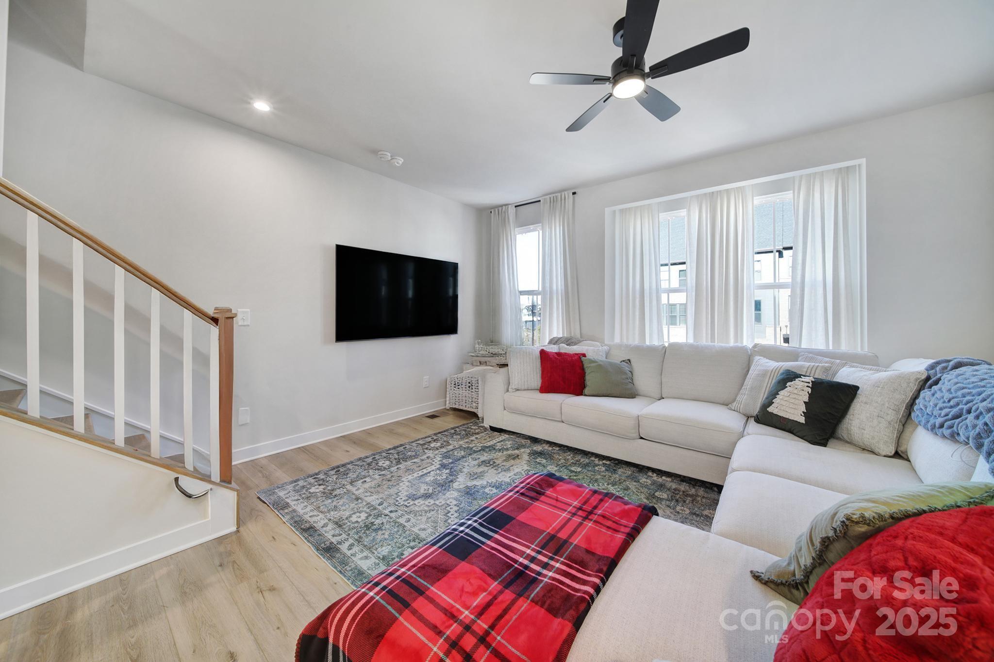 6120 Station Crossing Avenue