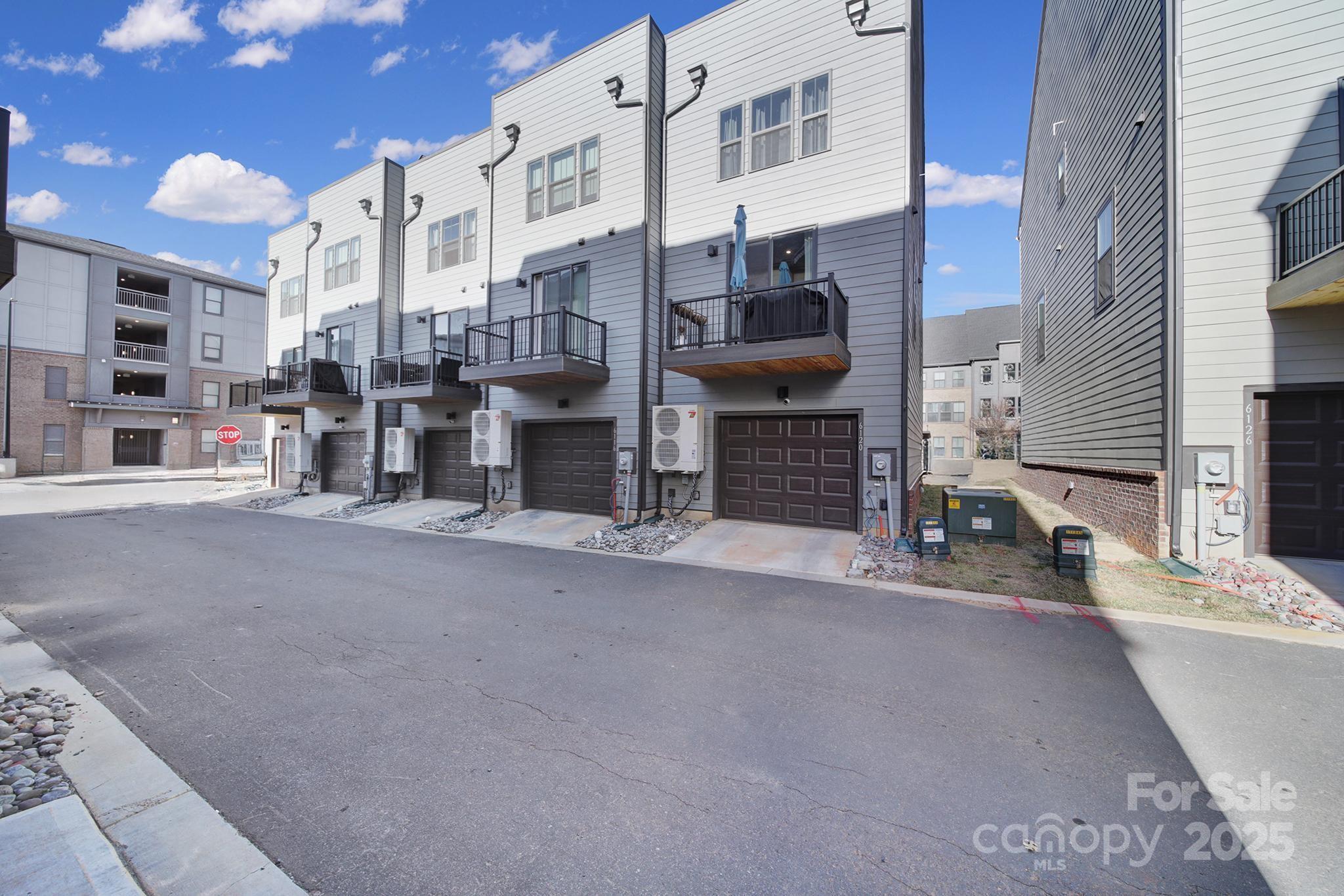 6120 Station Crossing Avenue