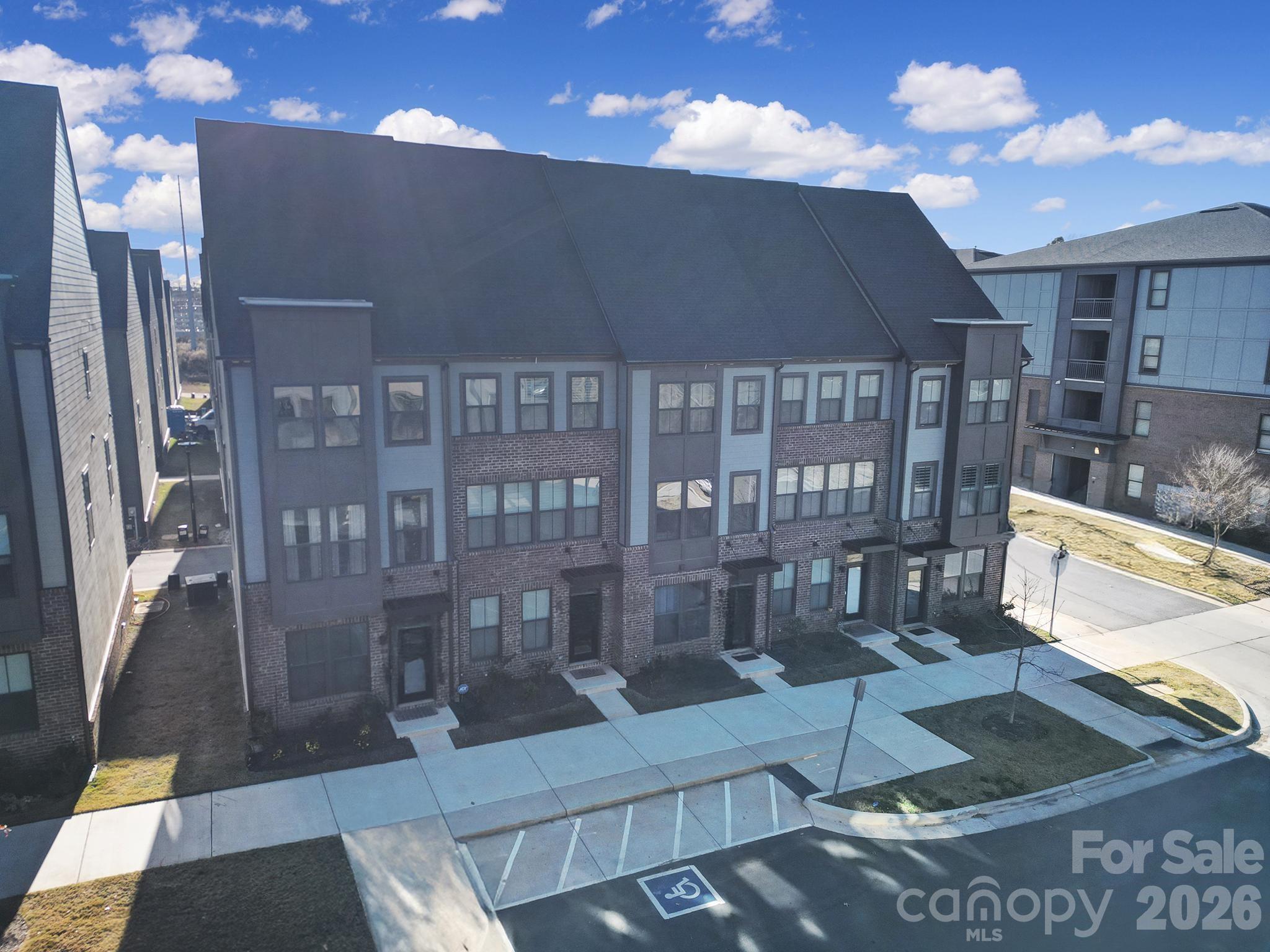 6120 Station Crossing Avenue