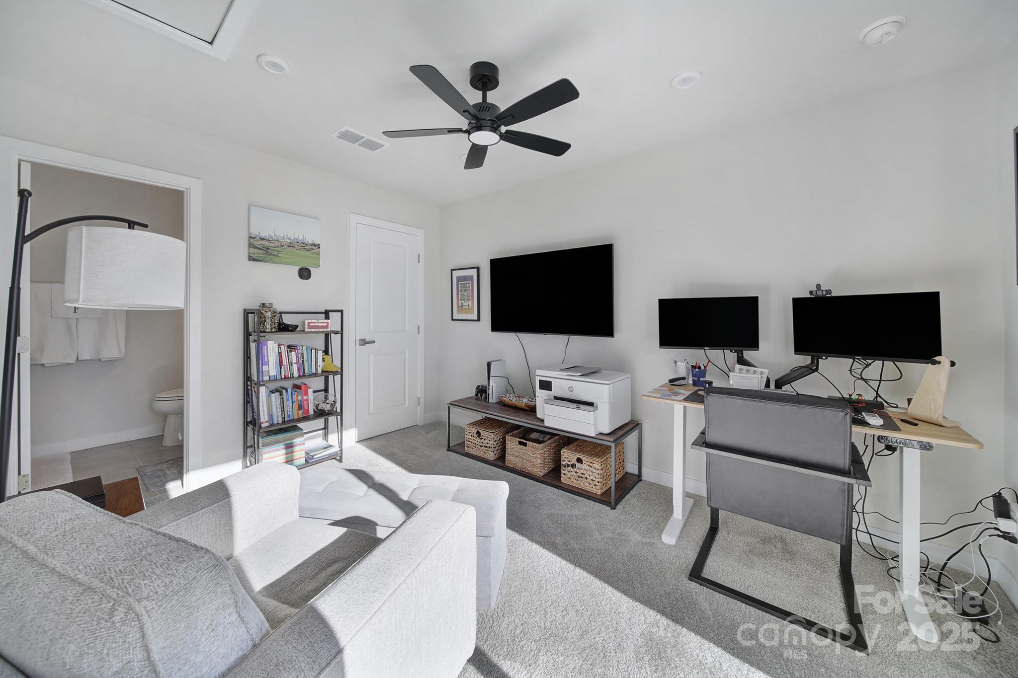 6120 Station Crossing Avenue