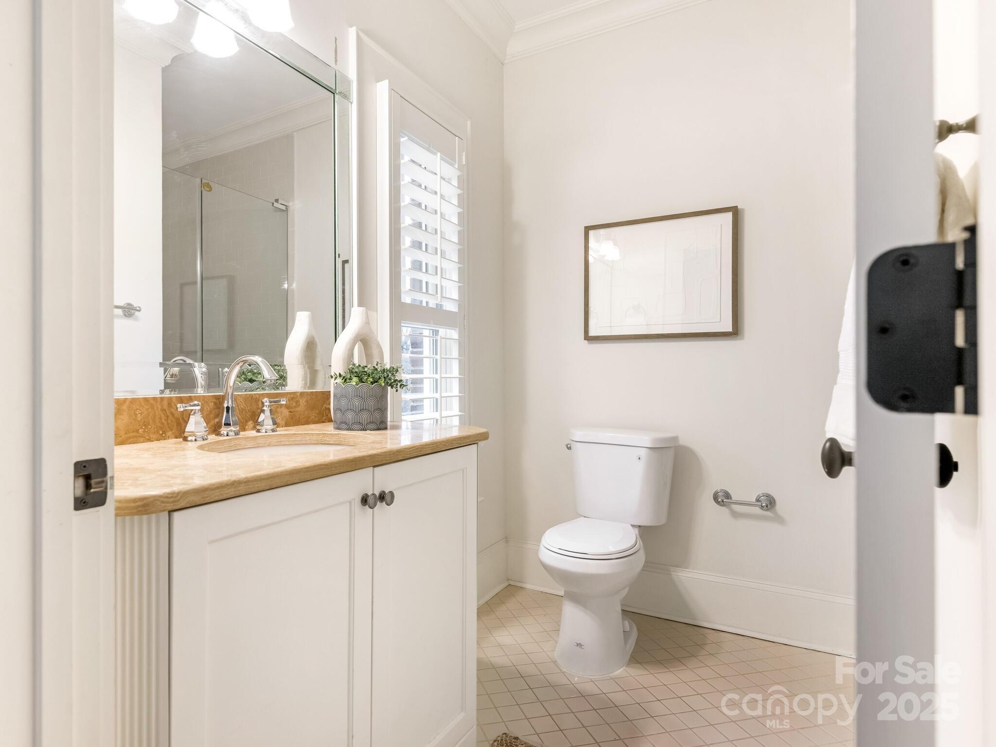 528 Meadowbrook Road