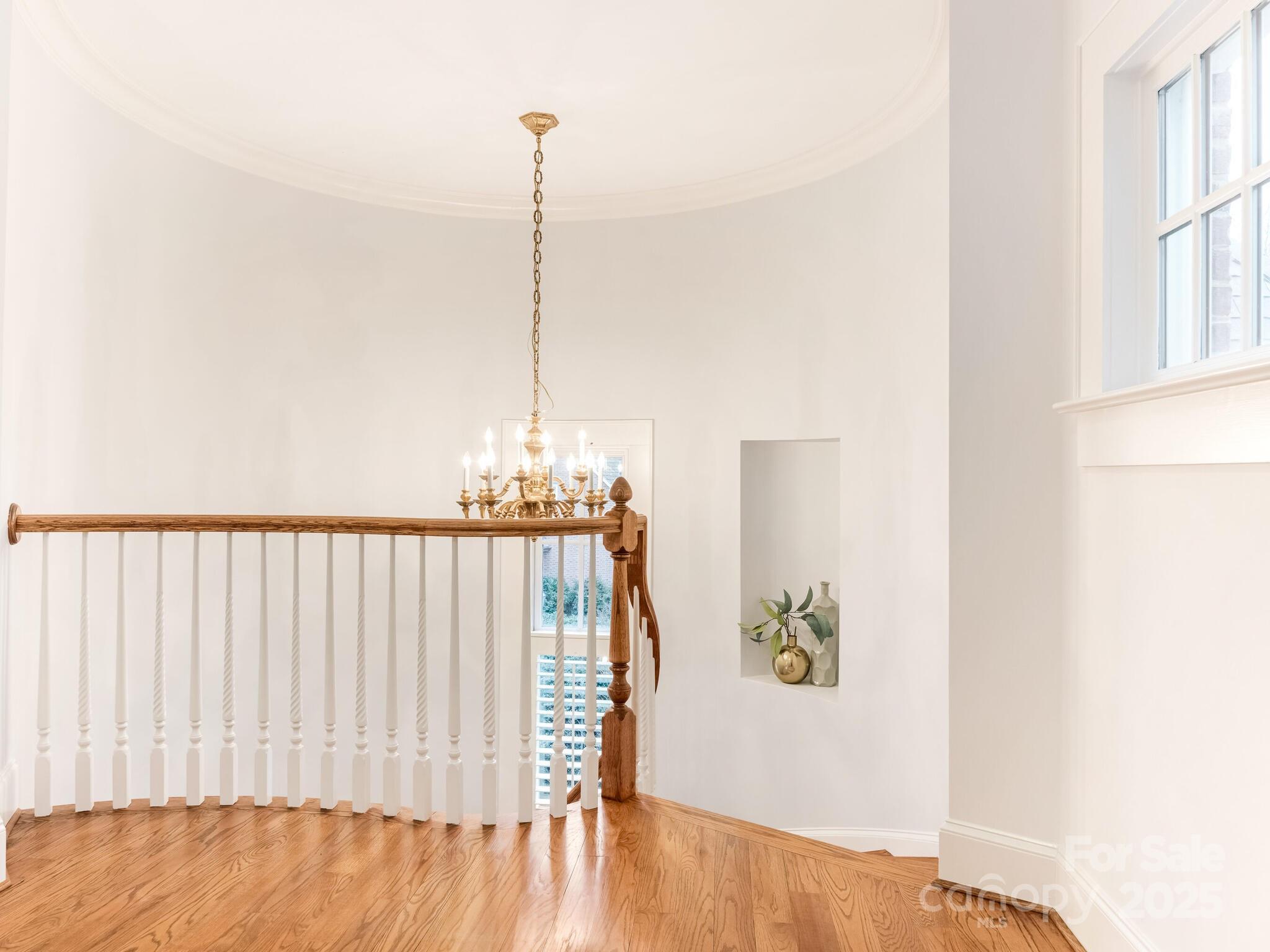 528 Meadowbrook Road