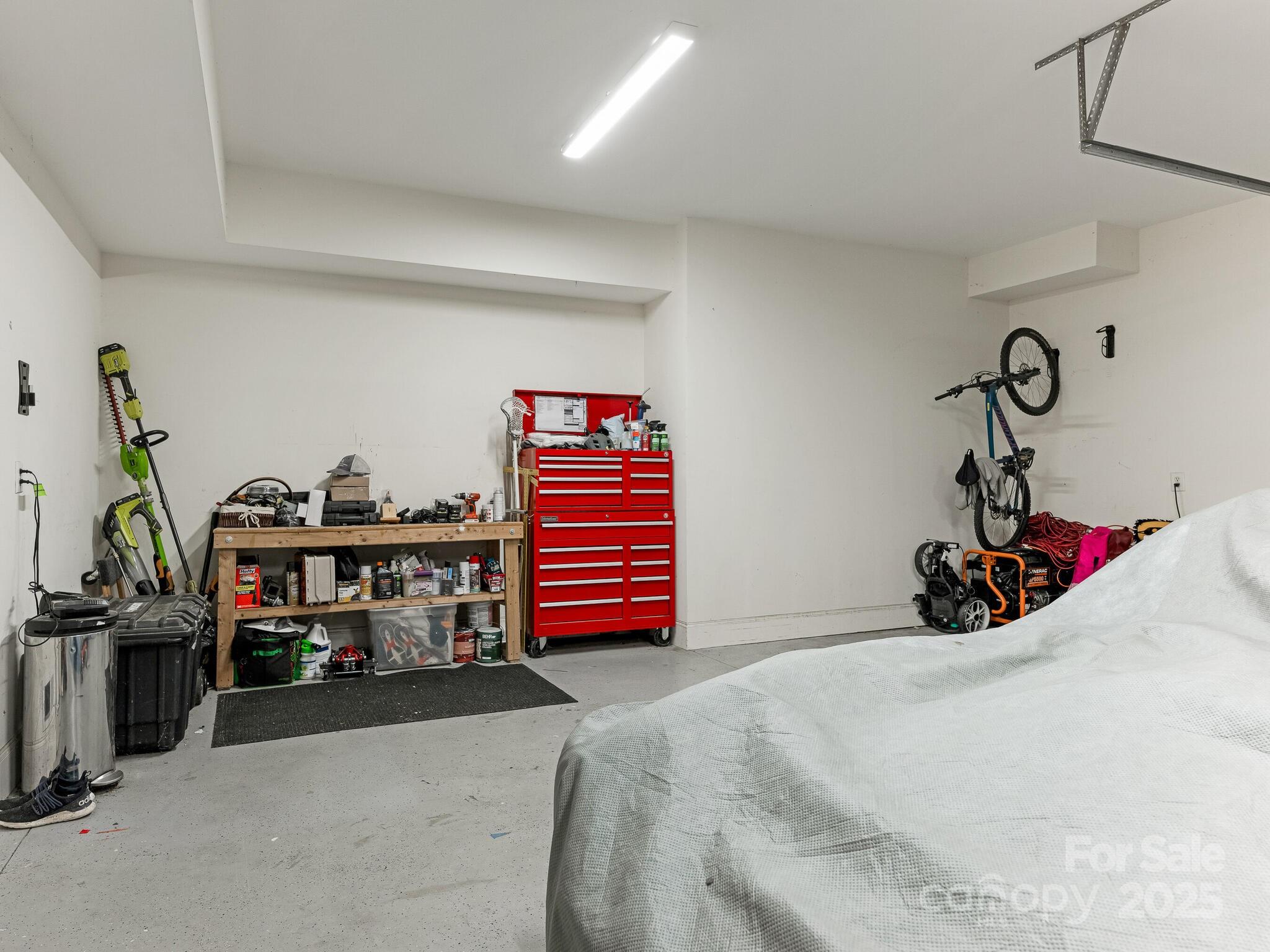 528 Meadowbrook Road