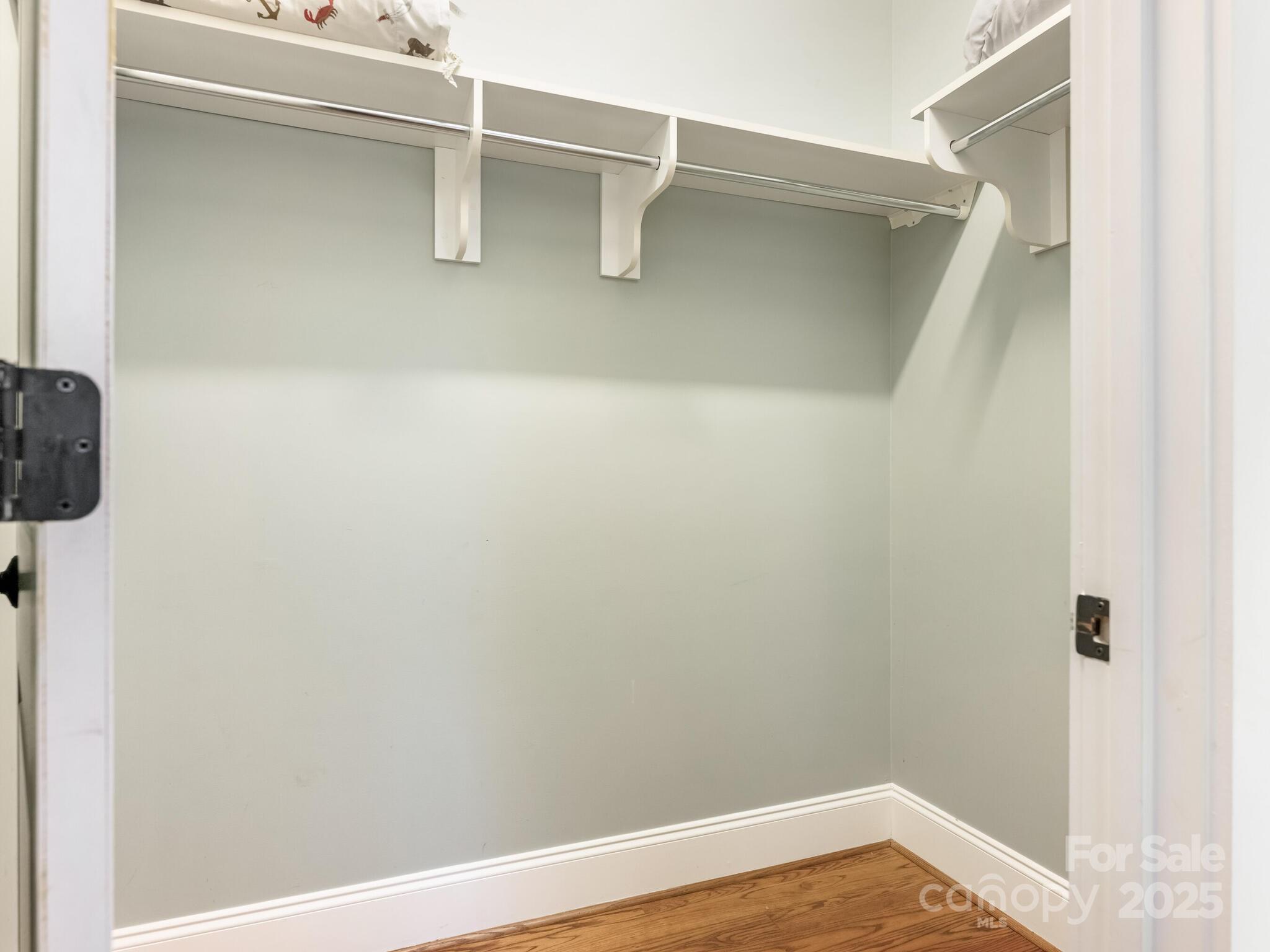 528 Meadowbrook Road