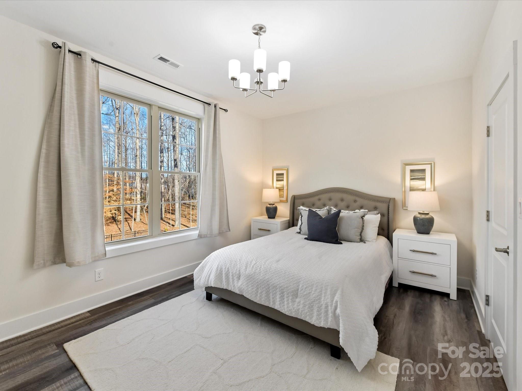 1409 BLOOMSBERRY Lane