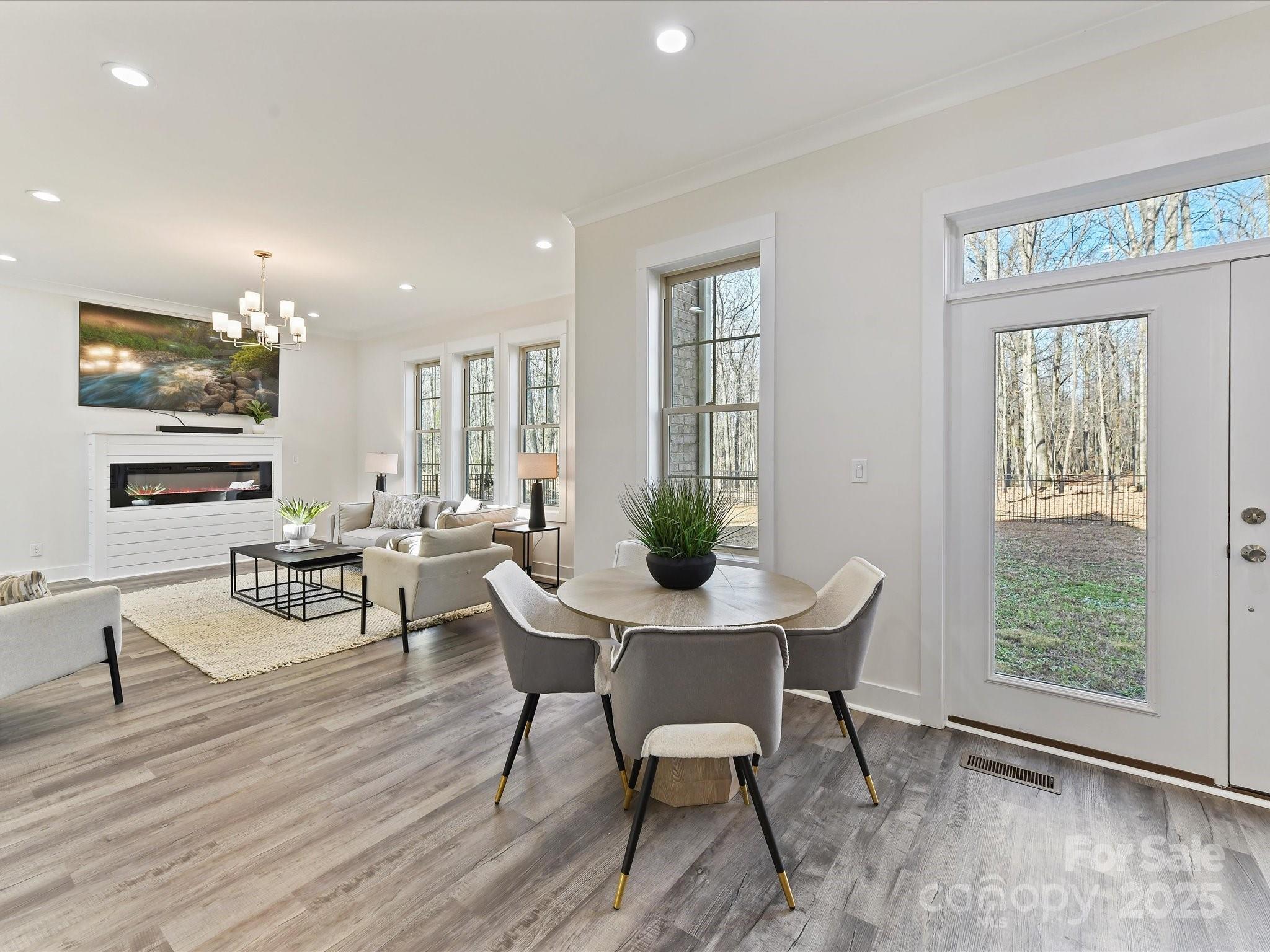 1409 BLOOMSBERRY Lane