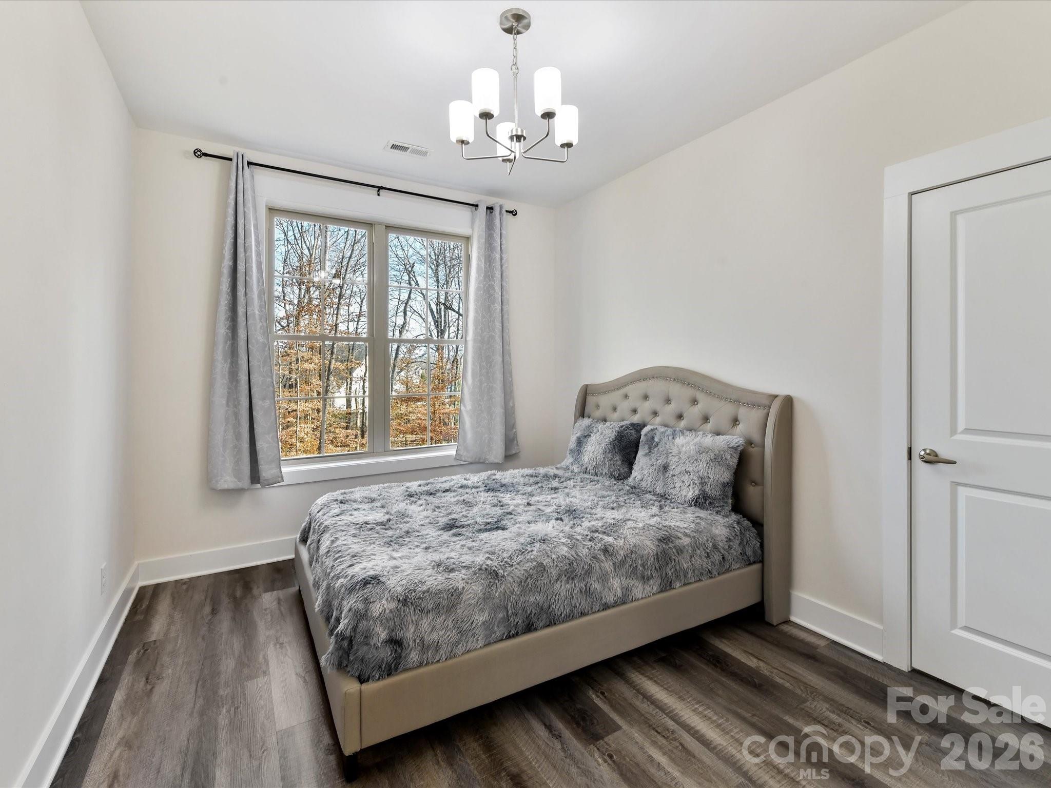 1409 BLOOMSBERRY Lane