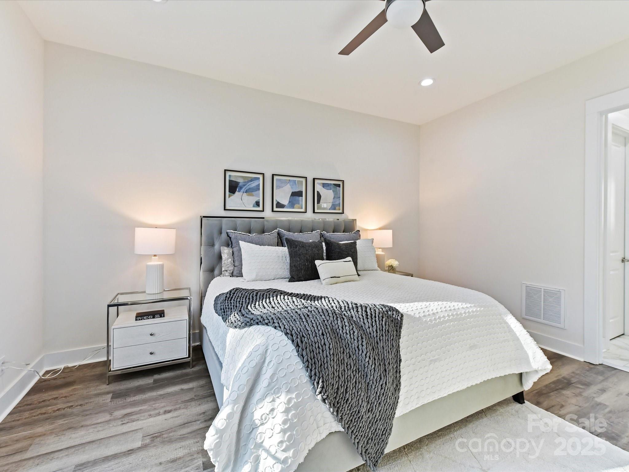 1409 BLOOMSBERRY Lane