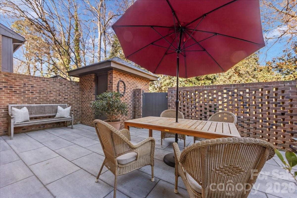 5801 Sharon Road Unit: J