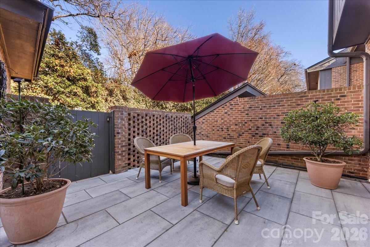 5801 Sharon Road Unit: J