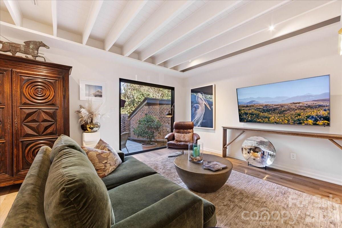 5801 Sharon Road Unit: J