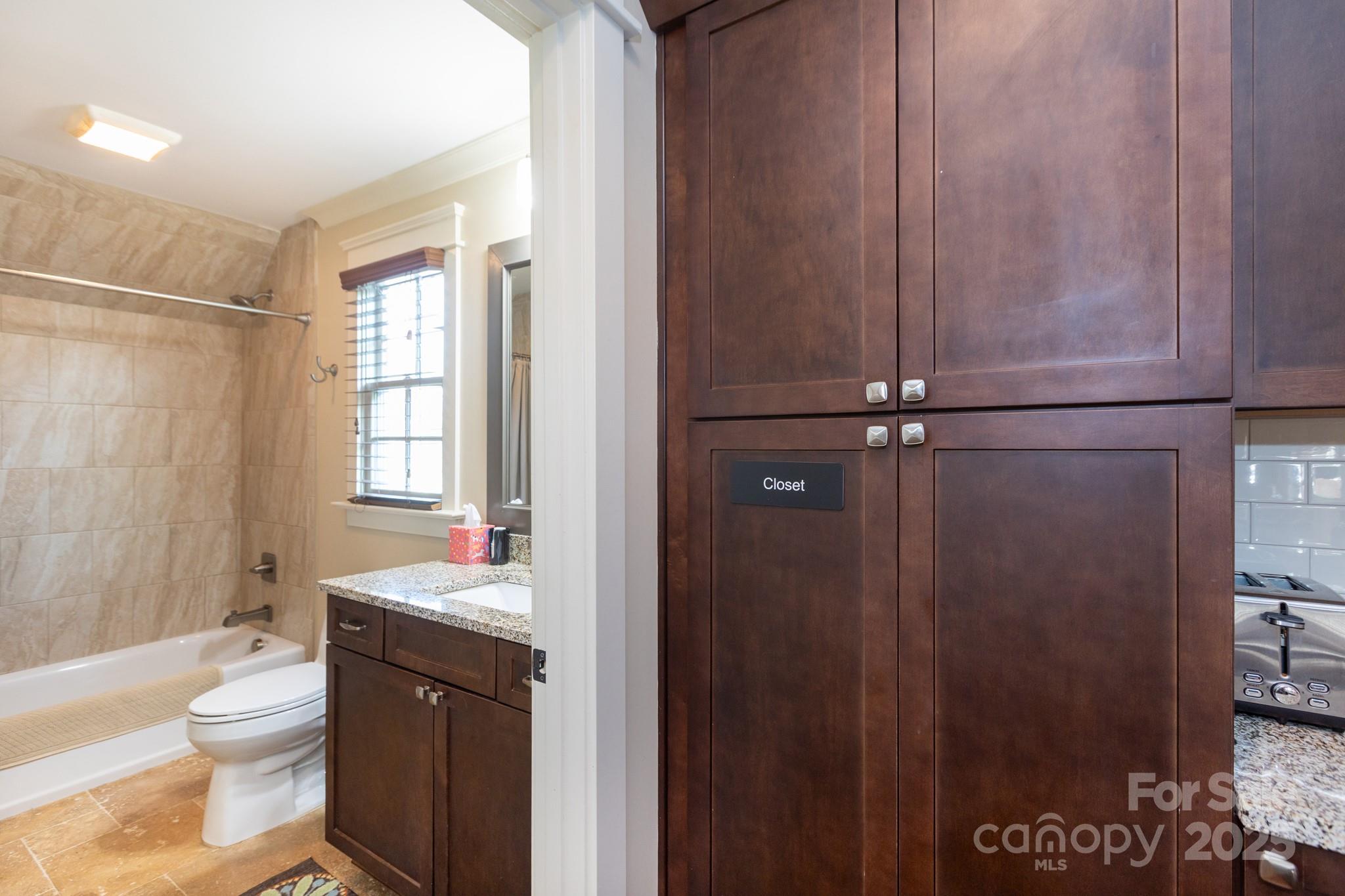 2852 Attaberry Drive