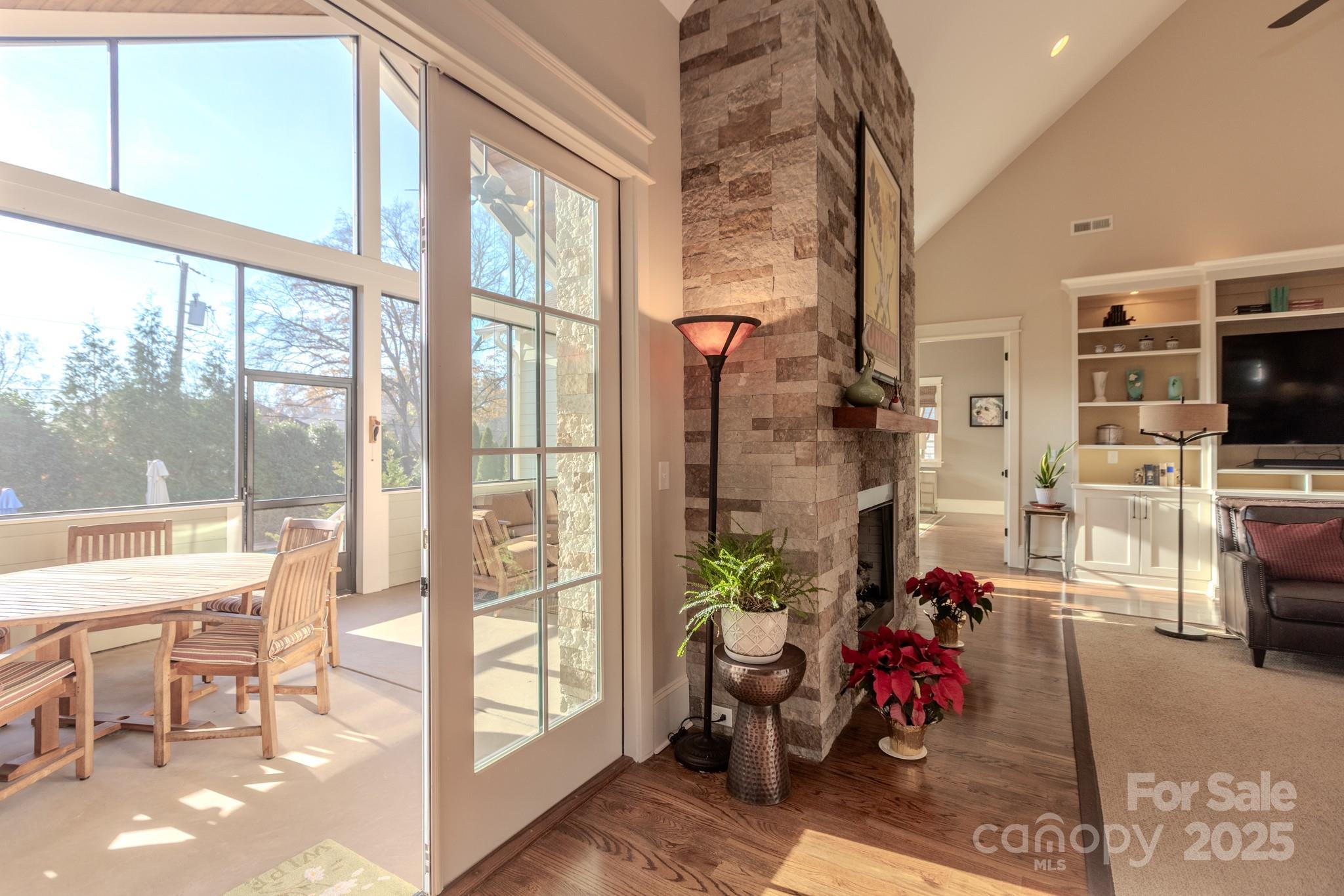 2852 Attaberry Drive