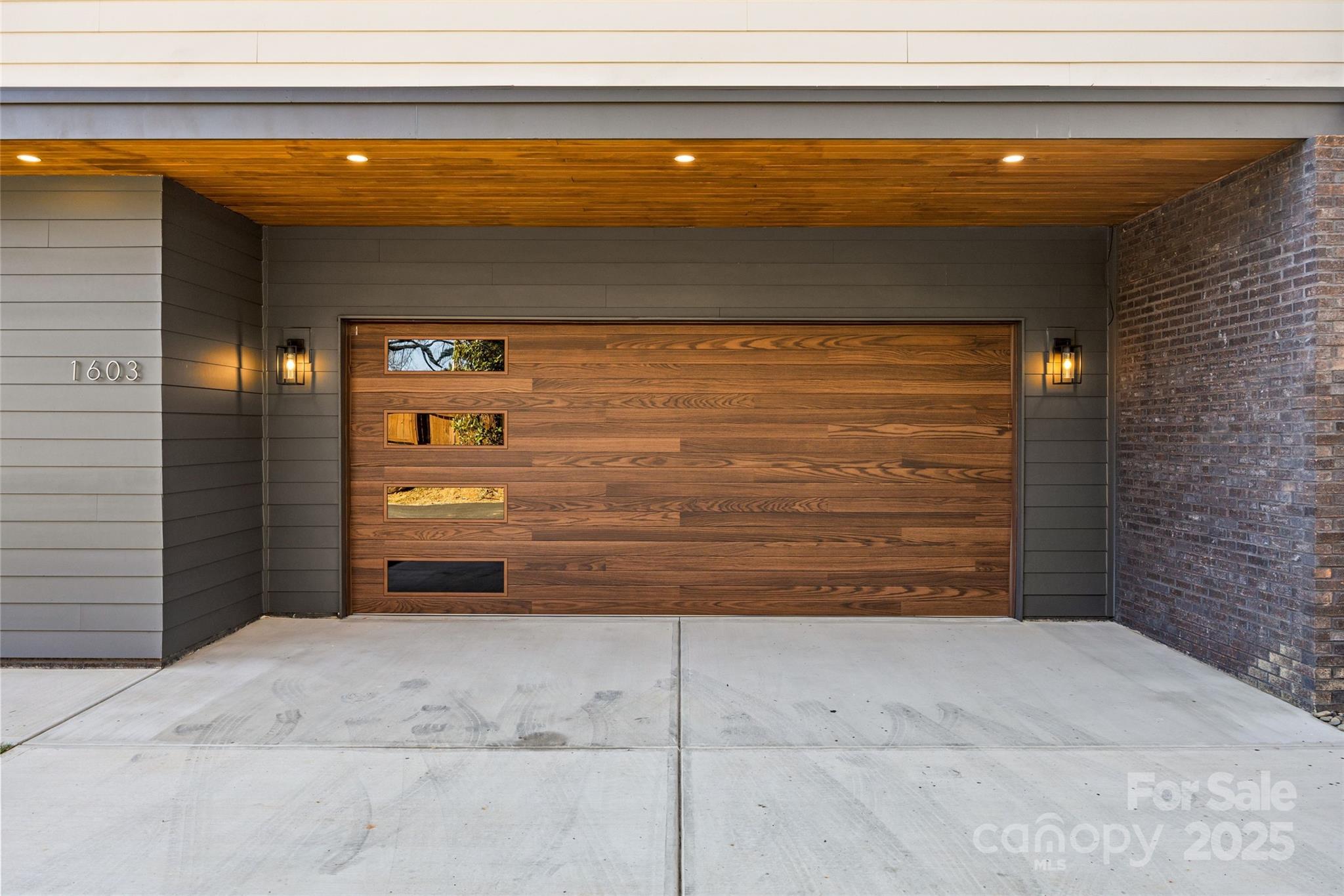 1603 Tippah Park Court