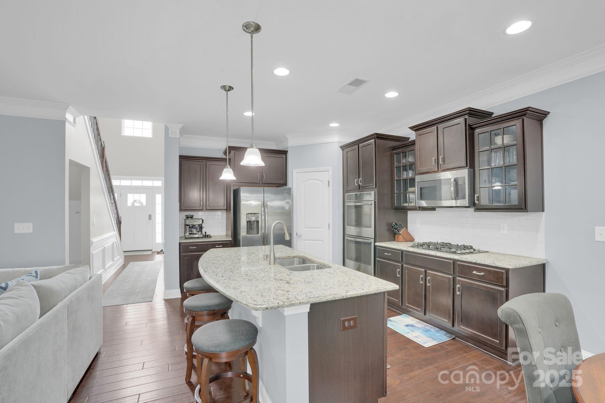 9208 Inverness Bay Road